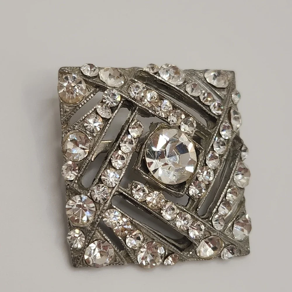 Vintage Art Deco Rhinestone Square Brooch Geometric Silver Tone Pot Metal Pin